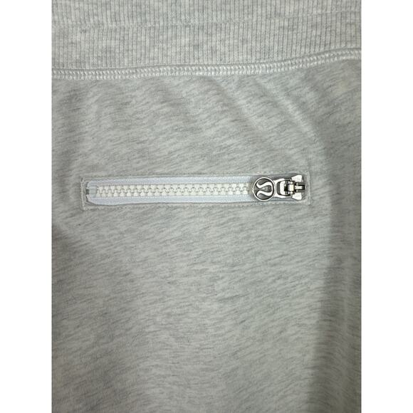 Lululemon Gray and White Sweat Pants, Size 6 - Picture 7 of 10